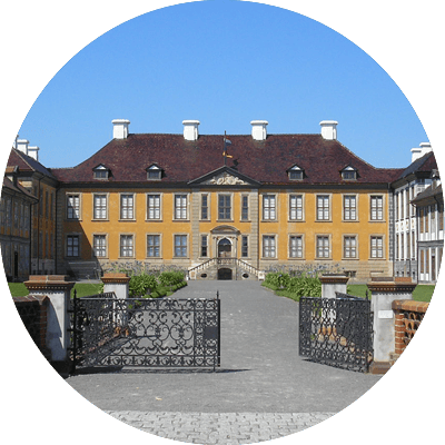 Aufnahme vom Schloss Oranienbaum, welches in der Nähe vom Hotel Elbebrücke bei Dessau liegt